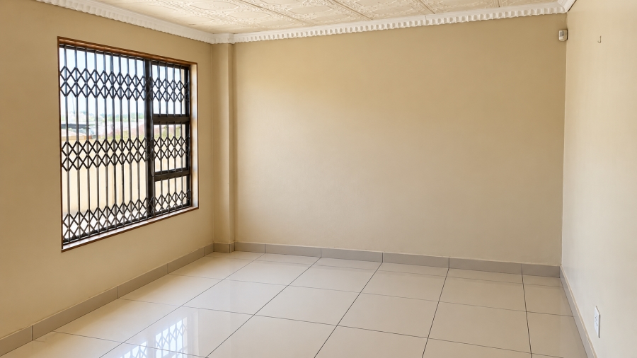 To Let 3 Bedroom Property for Rent in Buffalo Flats Eastern Cape